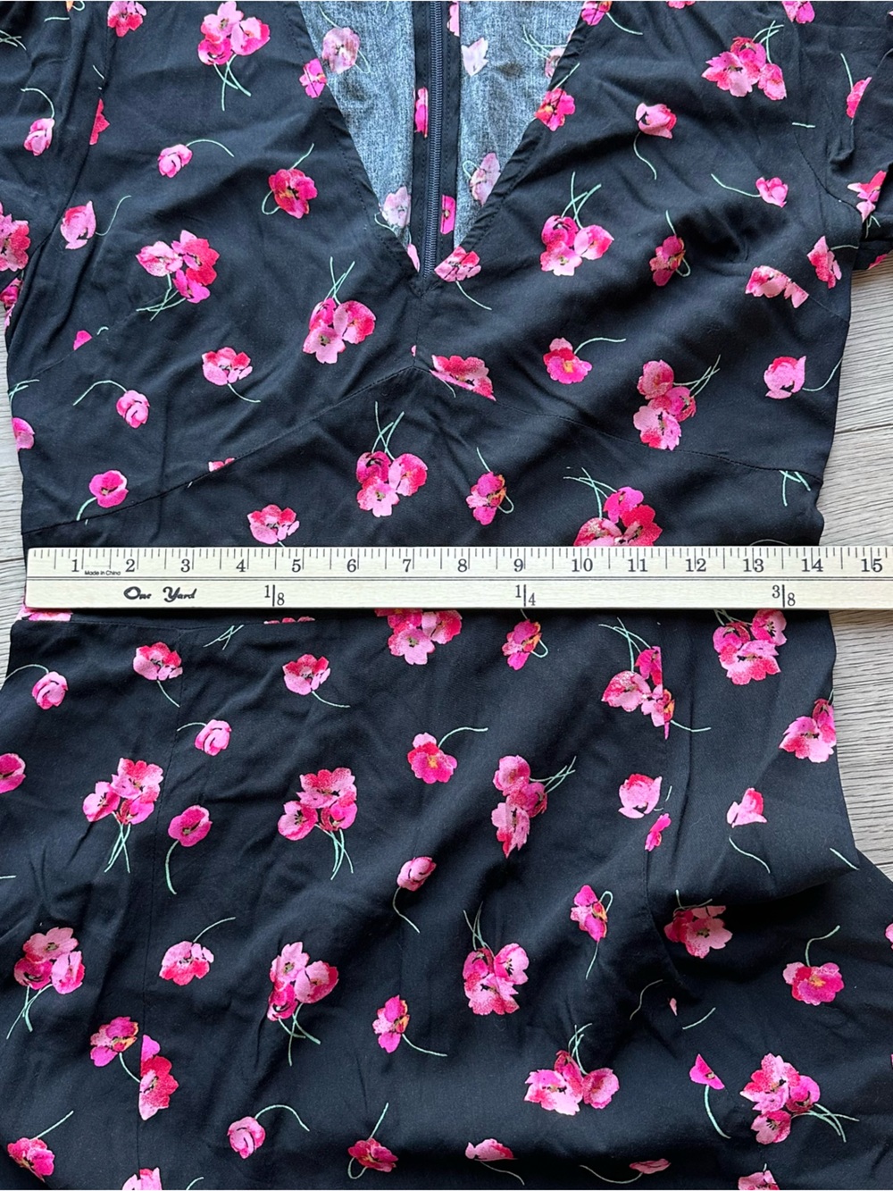 GAP Black Floral Fit & Flare Dress Size 6 - Picture 3 of 7